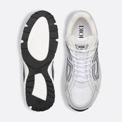 Di0r B30 White